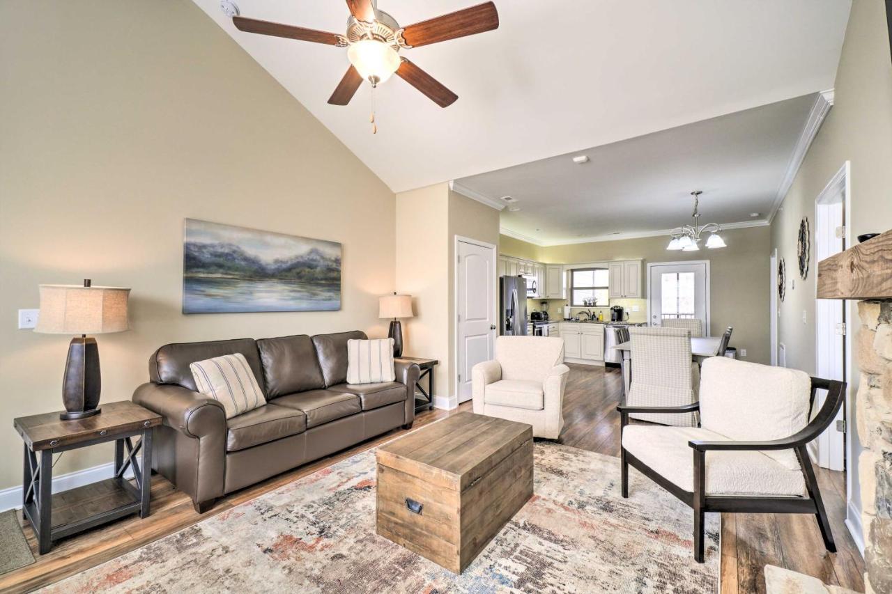 Chic Townsend Condo With Saltwater Pool! Exterior foto